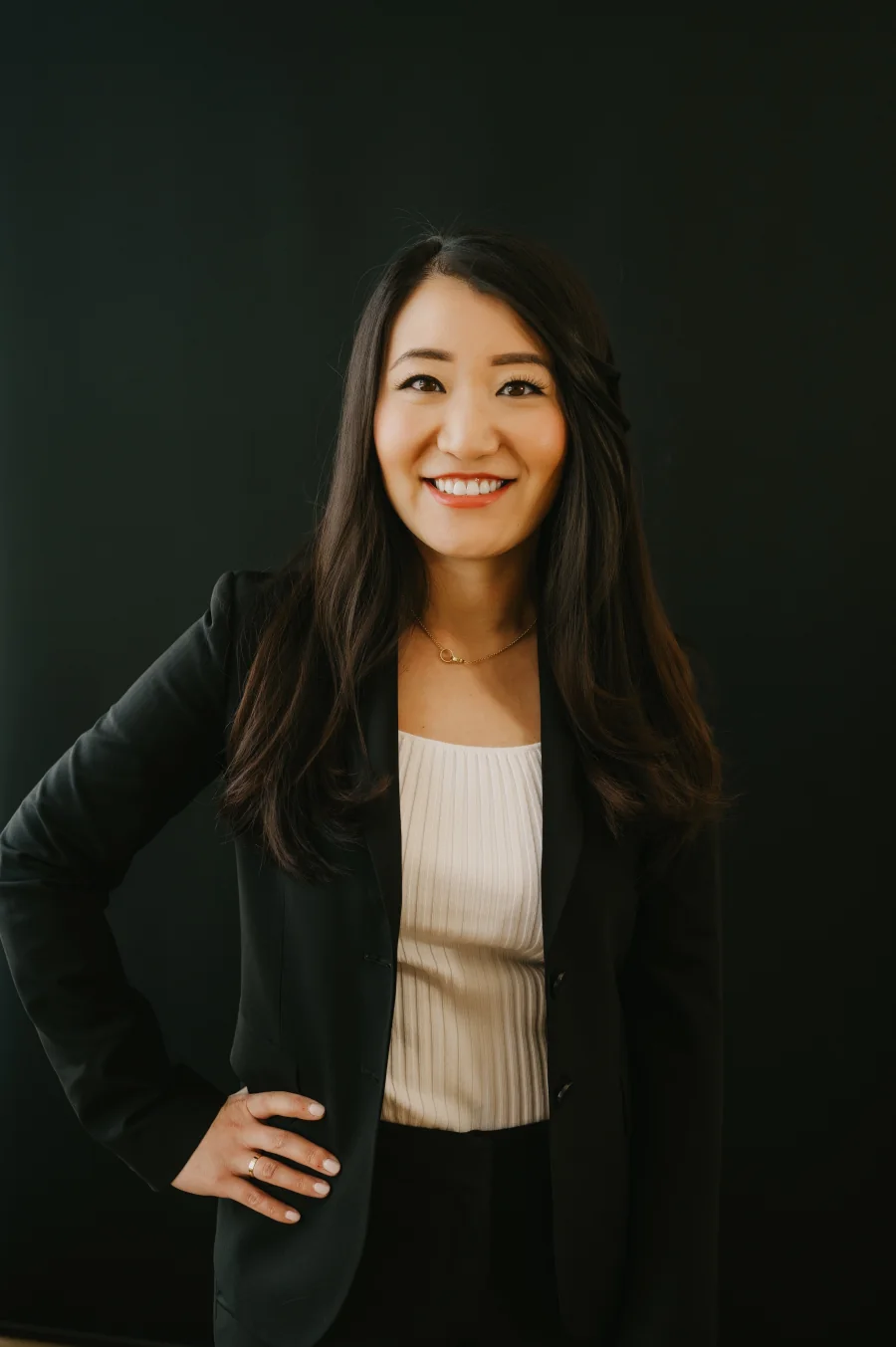 Dr. Di Beckman, board-eligible aesthetic plastic surgeon